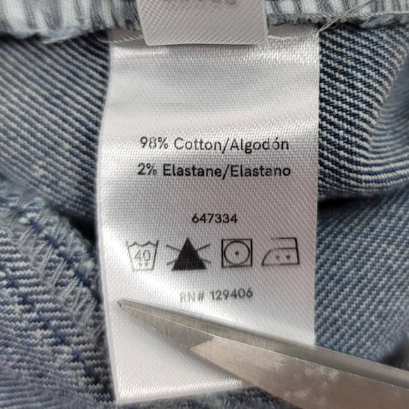 Venus Women's Light Distressing Jean Denim Frayed Hem Shorts 12 - Picture 5 of 5